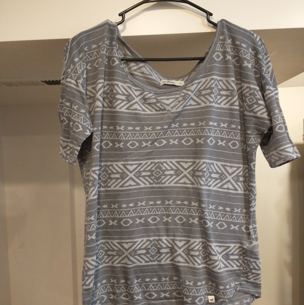 Hollister Gray Tribal Print Loose T Shirt L